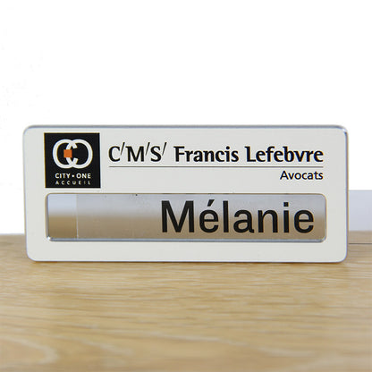 Badge aluminium blanc à insert PREMIUM - Simple Ligne - 7 x 3 cm