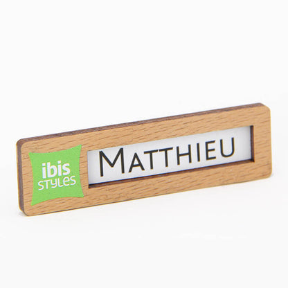 Badge Nominatif ECOBOIS 70 x 20 mm en Bois de Hêtre - Léger et Réutilisable