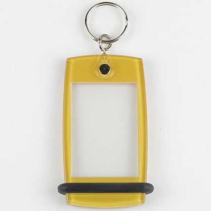 Mini Créoglass Color en jaune foncé, montrant une personnalisation durable et vive pour les établissements accueillant des séjours courts.