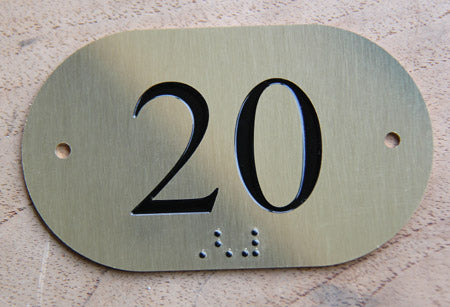 Plaque Gravée avec Numéro de Porte en Laiton avec braille