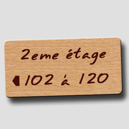 Plaque simple directionnelle en bois