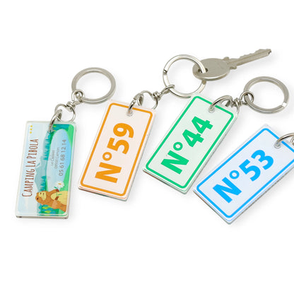 Petit porte-clés pour camping - 6 x 3 cm