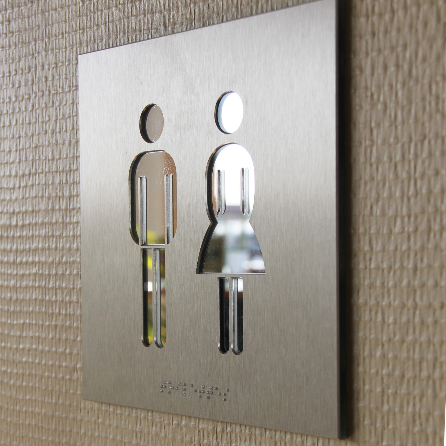 Plaque toilettes en aluminium avec pictogramme miroir